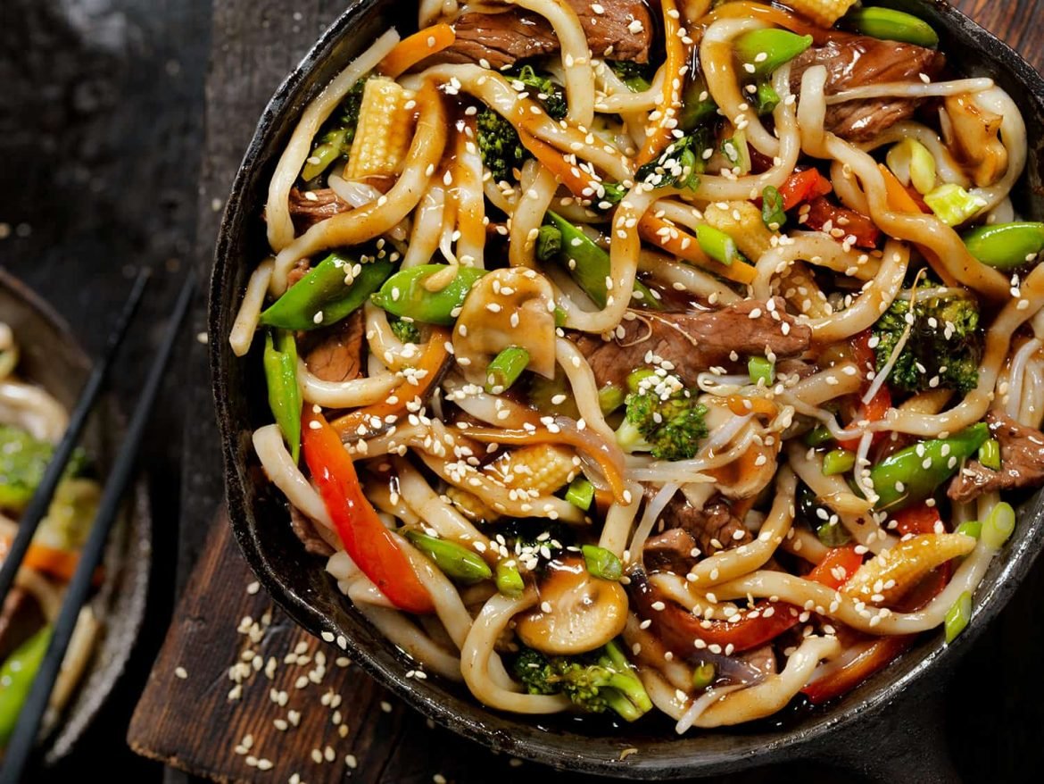 appetitefy Beef and Broccoli With Udon Noodle Stir Fry